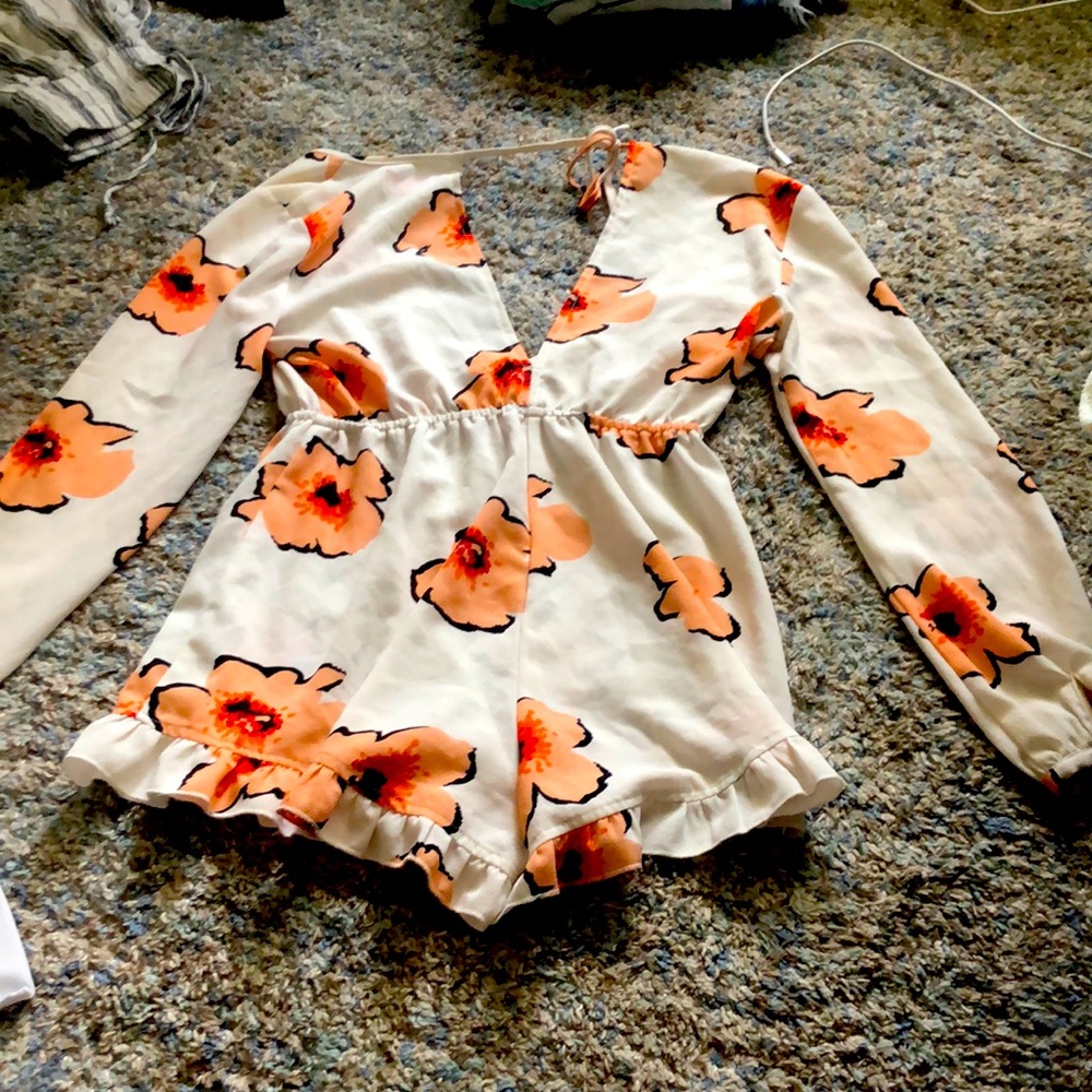 Romper - Picture 2 of 2